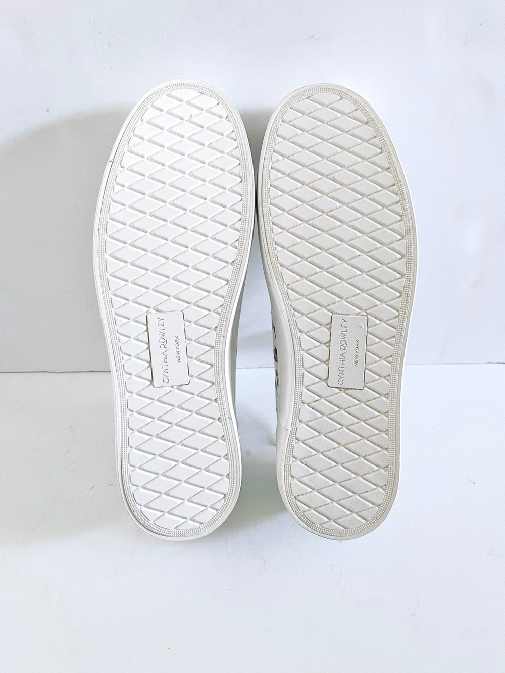 NWOT CYNTHIA ROWLEY White Canvas Sneakers with Playful Animal Print - Picture 7 of 7